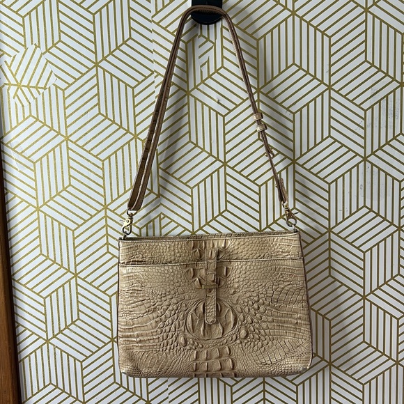 BRAHMIN Crème Crossbody Bag with Adjustable Strap - Picture 3 of 16